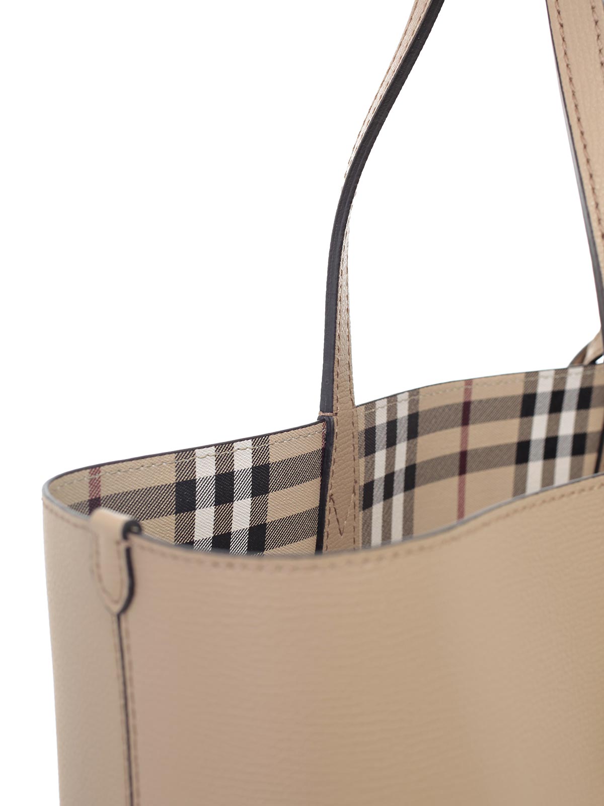 burberry totes