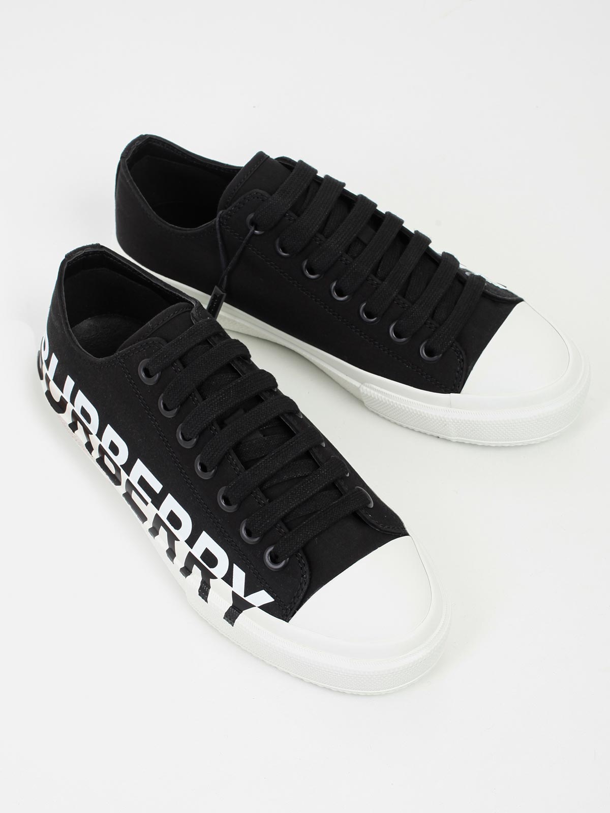 burberry shoes black white